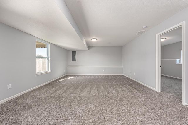 1675 N 156th Street, Basehor, KS 66007