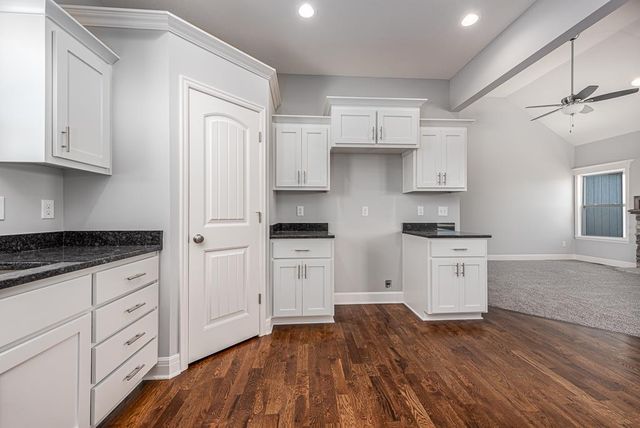 1675 N 156th Street, Basehor, KS 66007