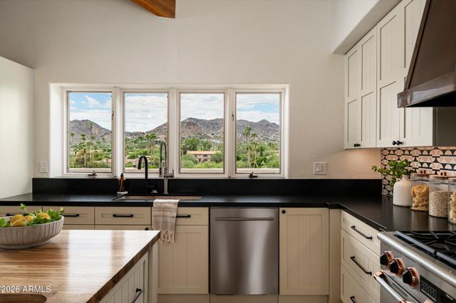 4800 E MARSTON Drive, Paradise Valley, AZ 85253