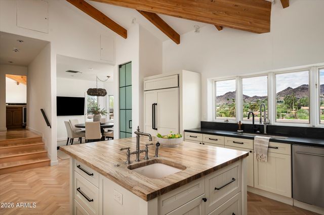 4800 E MARSTON Drive, Paradise Valley, AZ 85253