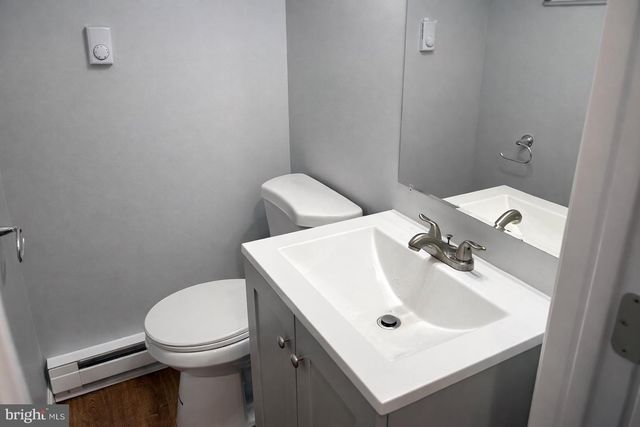 203 COMMONWEALTH AVE, Claymont, DE 19703