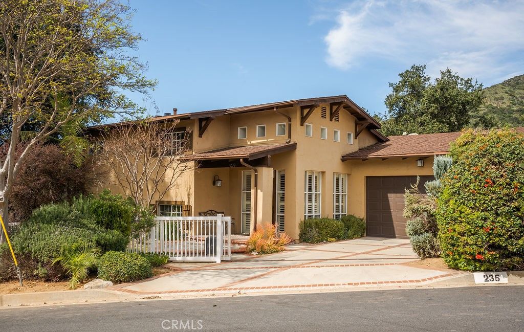 Image 2 of property listing at 235 Spinks Canyon Road, Bradbury, CA 91008