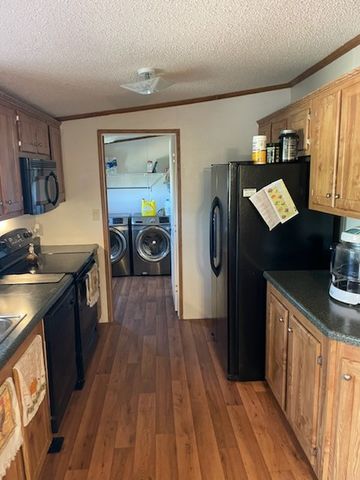 1001 ELIZABETH, Coleman, TX 76834