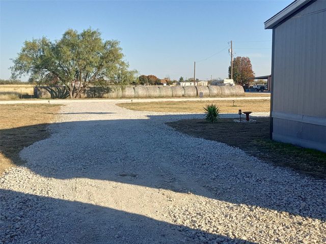 1001 ELIZABETH, Coleman, TX 76834