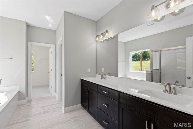 2 Pin Oak at Estates at Valley View Farms, Union, MO 63084