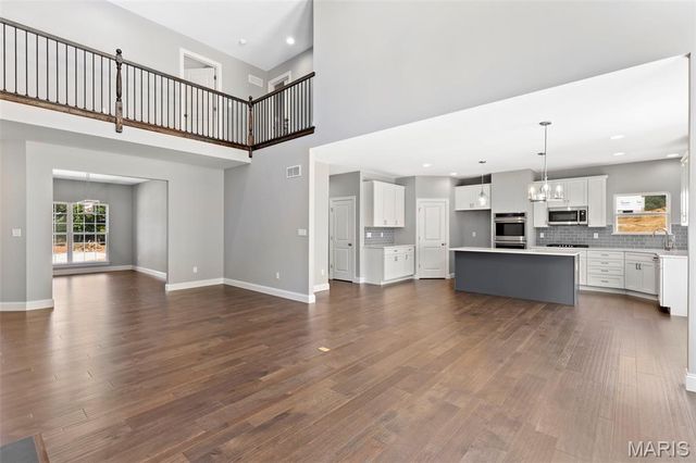 2 Pin Oak at Estates at Valley View Farms, Union, MO 63084