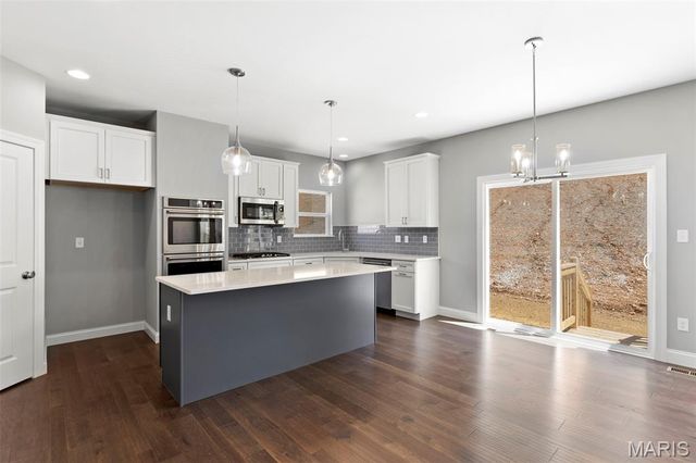 2 Pin Oak at Estates at Valley View Farms, Union, MO 63084