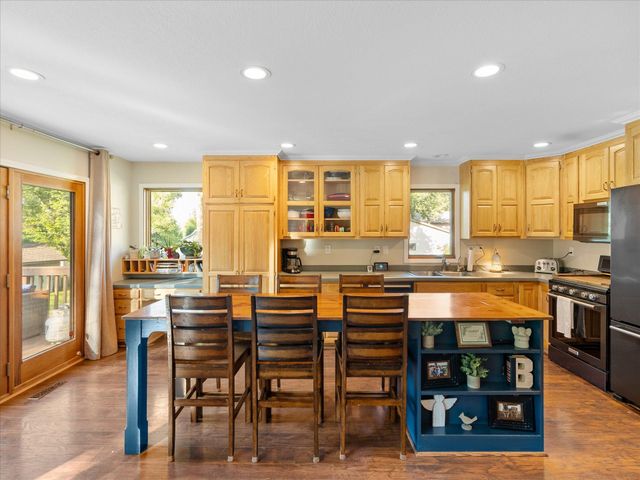 19720 Jackie Lane, Rogers, MN 55374