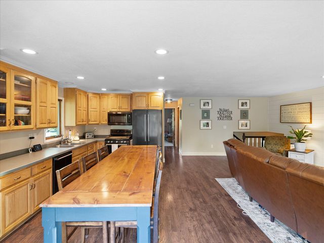 19720 Jackie Lane, Rogers, MN 55374