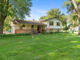 19720 Jackie Lane, Rogers, MN 55374