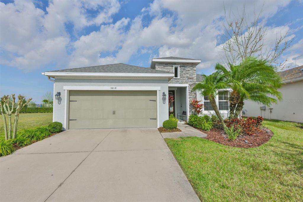 Image 1 of property listing at 5418 SILVER SUN DRIVE, Apollo Beach, FL 33572