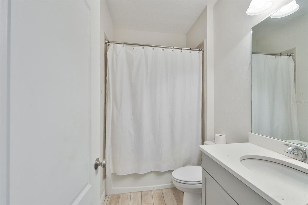 Image 33 of property listing at 5418 SILVER SUN DRIVE, Apollo Beach, FL 33572