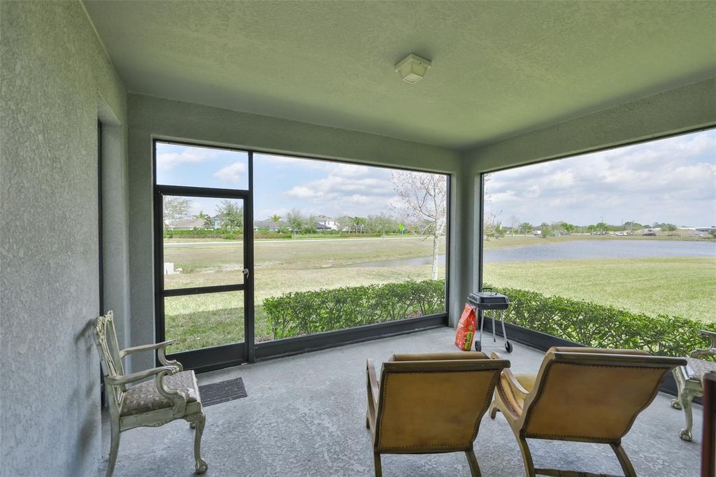 Image 37 of property listing at 5418 SILVER SUN DRIVE, Apollo Beach, FL 33572