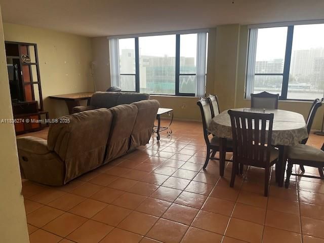 3505 S Ocean Dr 505, Hollywood, FL 33019