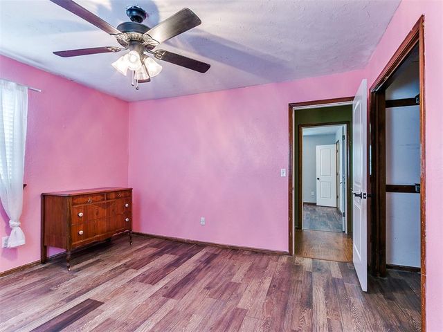 1506 Glenwood Drive, Moore, OK 73160
