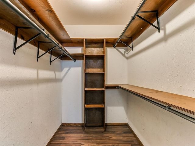1506 Glenwood Drive, Moore, OK 73160