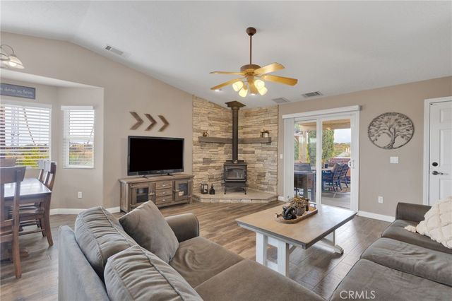 6297 Coleridge, Oak Hills, CA 92344