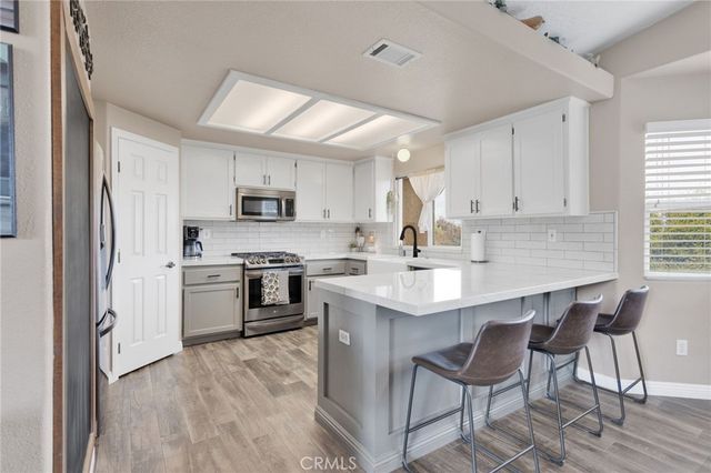 6297 Coleridge, Oak Hills, CA 92344