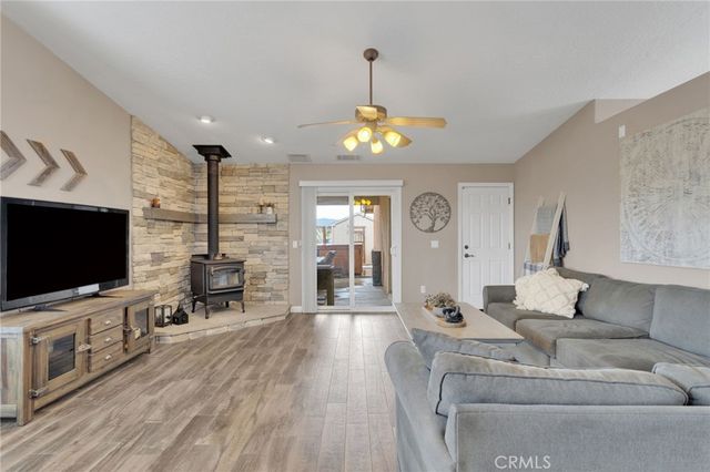 6297 Coleridge, Oak Hills, CA 92344