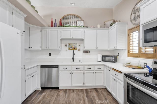 6297 Coleridge, Oak Hills, CA 92344