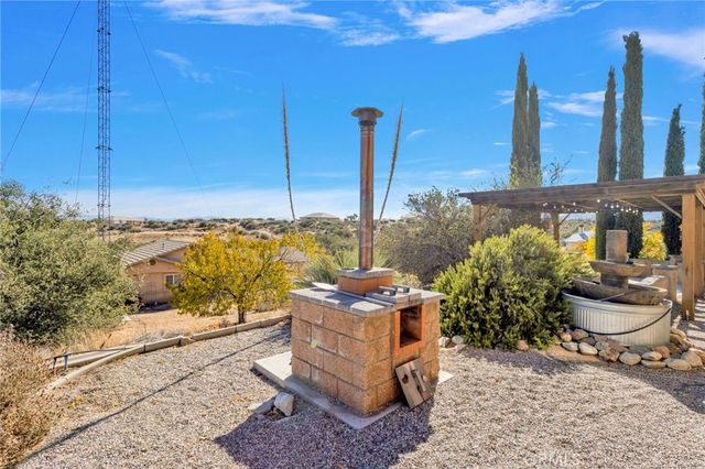 6297 Coleridge, Oak Hills, CA 92344