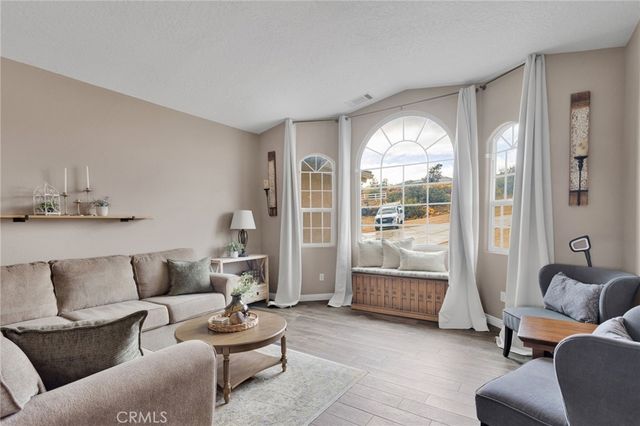 6297 Coleridge, Oak Hills, CA 92344