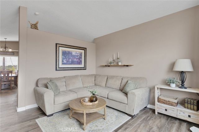 6297 Coleridge, Oak Hills, CA 92344