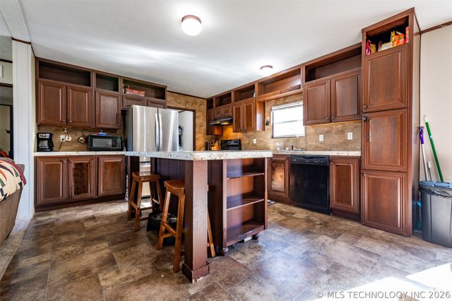 9554 N 234 Road, Beggs, OK 74421