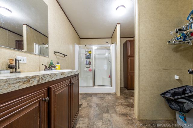 9554 N 234 Road, Beggs, OK 74421