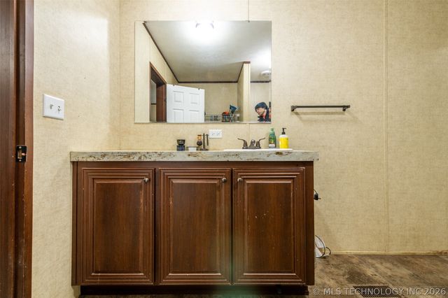 9554 N 234 Road, Beggs, OK 74421