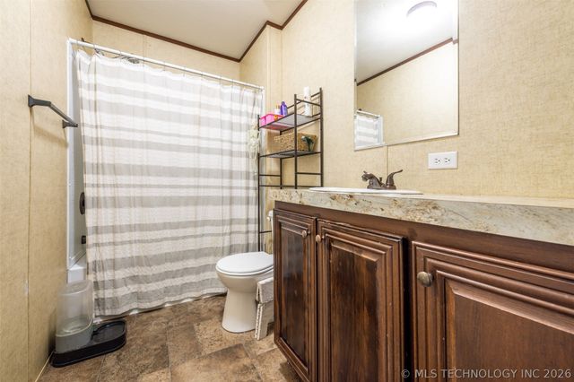 9554 N 234 Road, Beggs, OK 74421