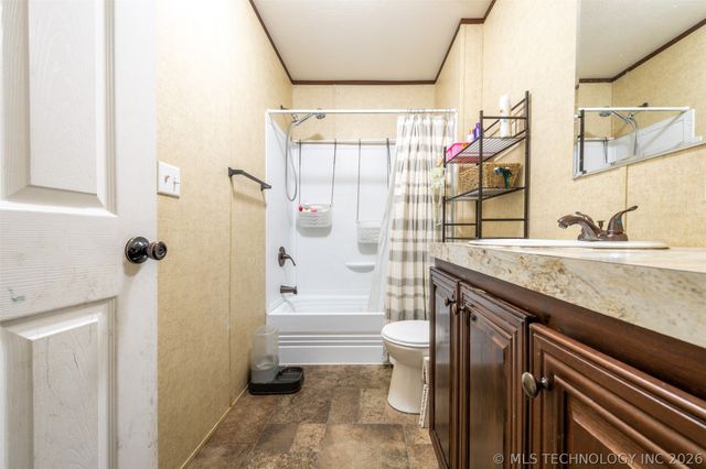 9554 N 234 Road, Beggs, OK 74421