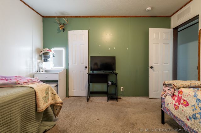 9554 N 234 Road, Beggs, OK 74421