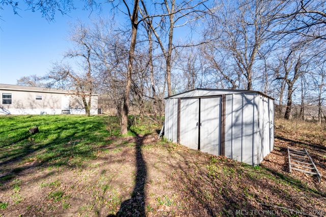 9554 N 234 Road, Beggs, OK 74421