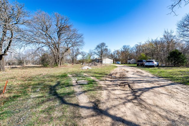 9554 N 234 Road, Beggs, OK 74421