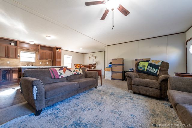 9554 N 234 Road, Beggs, OK 74421