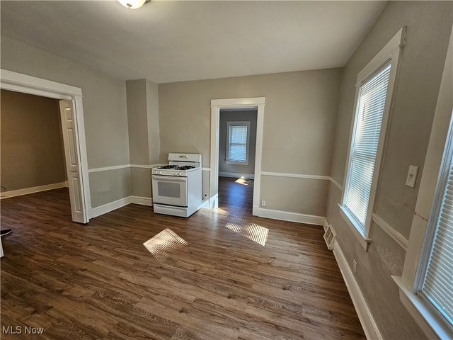 4420 Bush Avenue, Cleveland, OH 44109