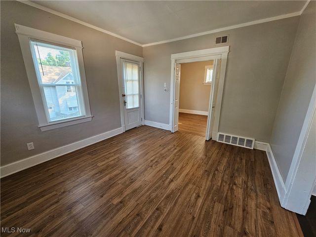 4420 Bush Avenue, Cleveland, OH 44109