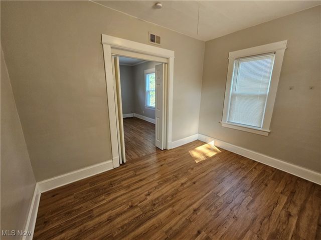 4420 Bush Avenue, Cleveland, OH 44109