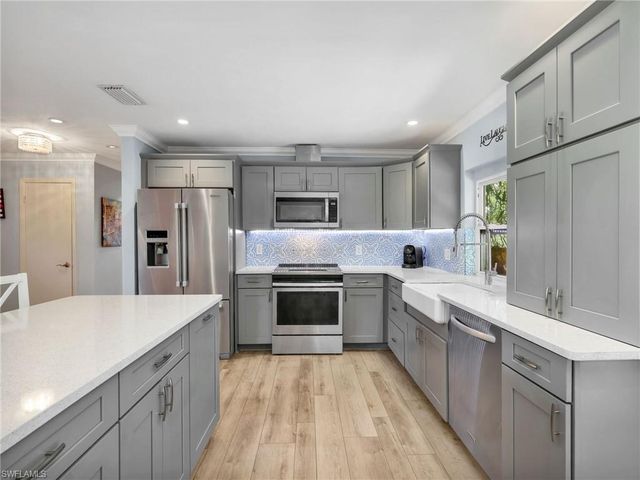 3523 Santiago WAY, Naples, FL 34105