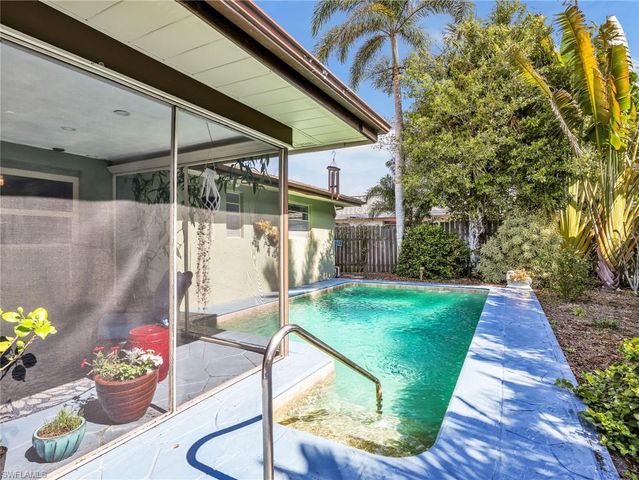 3523 Santiago WAY, Naples, FL 34105