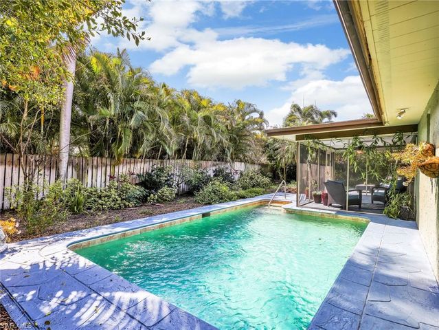 3523 Santiago WAY, Naples, FL 34105
