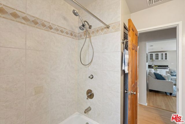 5835 Ernest Avenue, Los Angeles, CA 90034