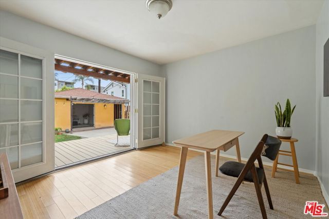 5835 Ernest Avenue, Los Angeles, CA 90034