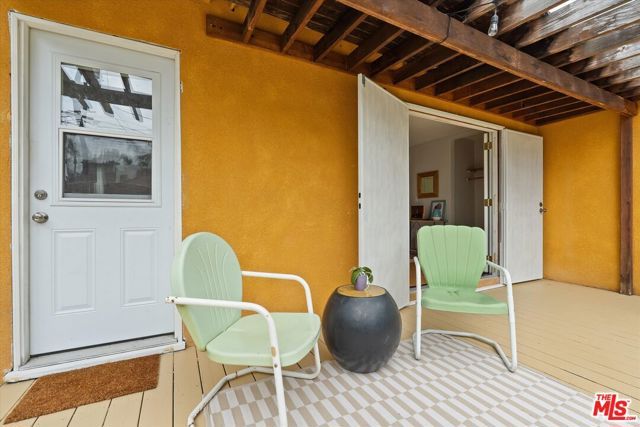 5835 Ernest Avenue, Los Angeles, CA 90034