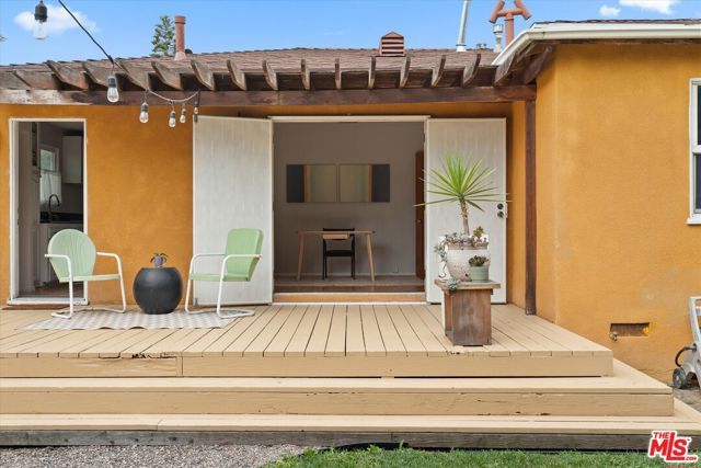 5835 Ernest Avenue, Los Angeles, CA 90034