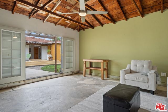 5835 Ernest Avenue, Los Angeles, CA 90034