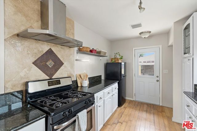 5835 Ernest Avenue, Los Angeles, CA 90034