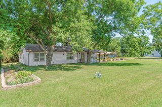 603 N 4th Street, Wills Point, TX 75169