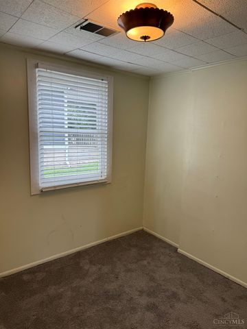15 W Withrow Street, Oxford, OH 45056